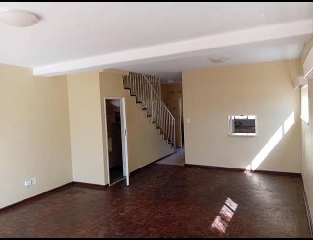 2 BEDROOM PROPERTY TO RENT IN WINDSOR WEST